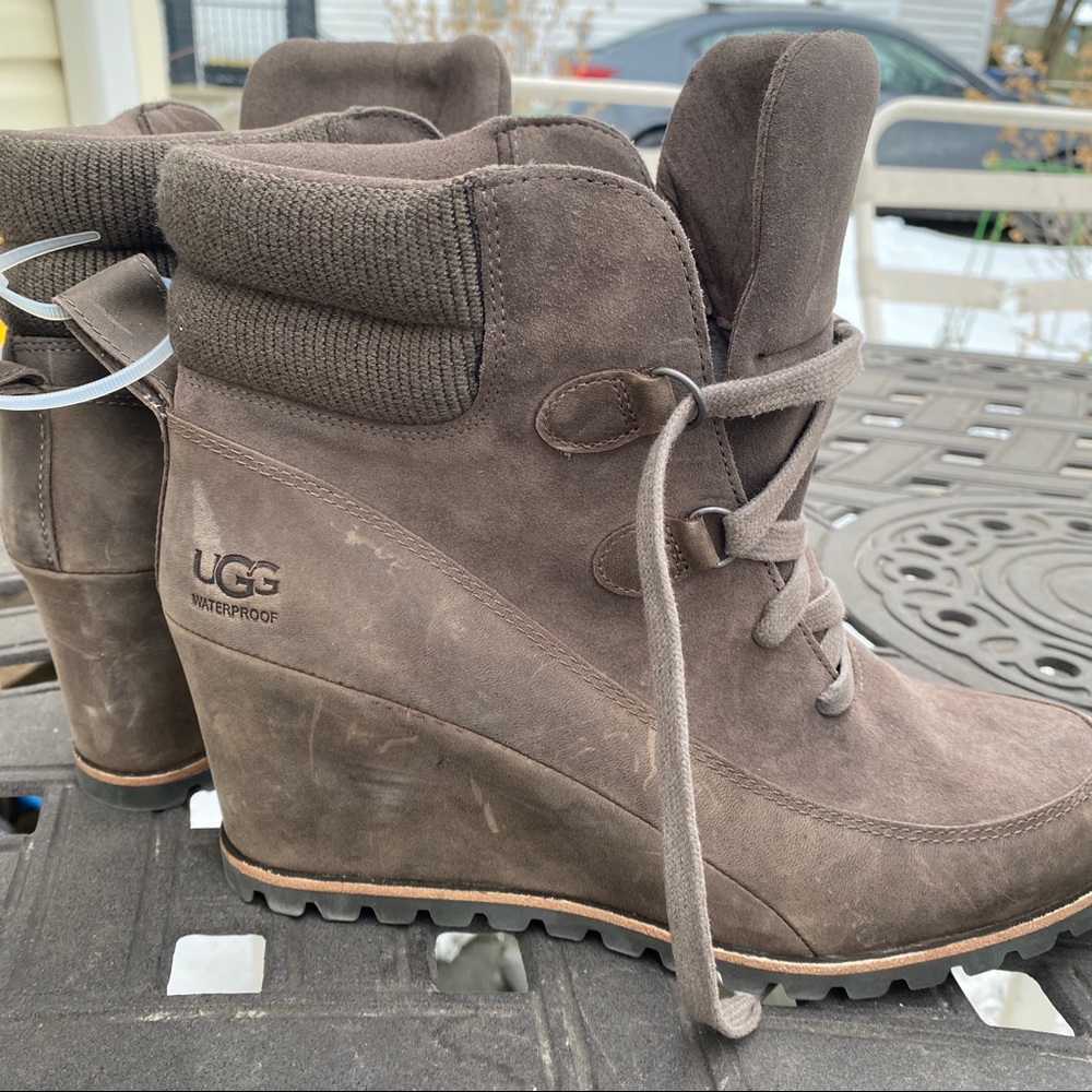 UGG KRISTON MOLE BOOTS - WOMEN'S